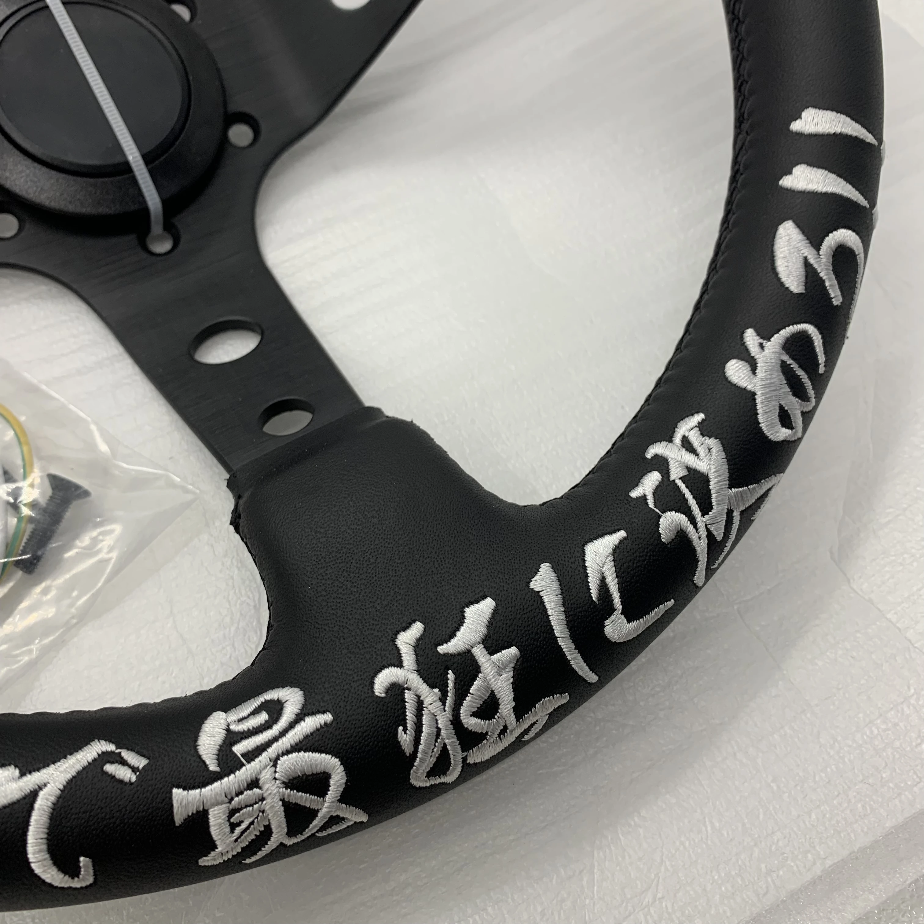 JDM 극세사 가죽 자수 공예 자동차 리미트 휠, 고성능 326 파워, 330mm 브래킷, 5mm 두께 스티어링 휠