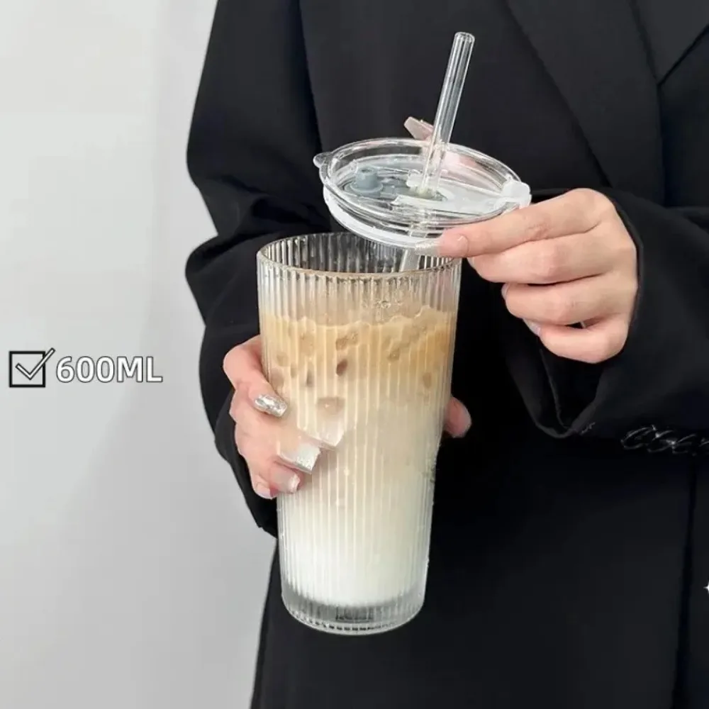 كوب زجاجي مخطط 600 مل مع غطاء
