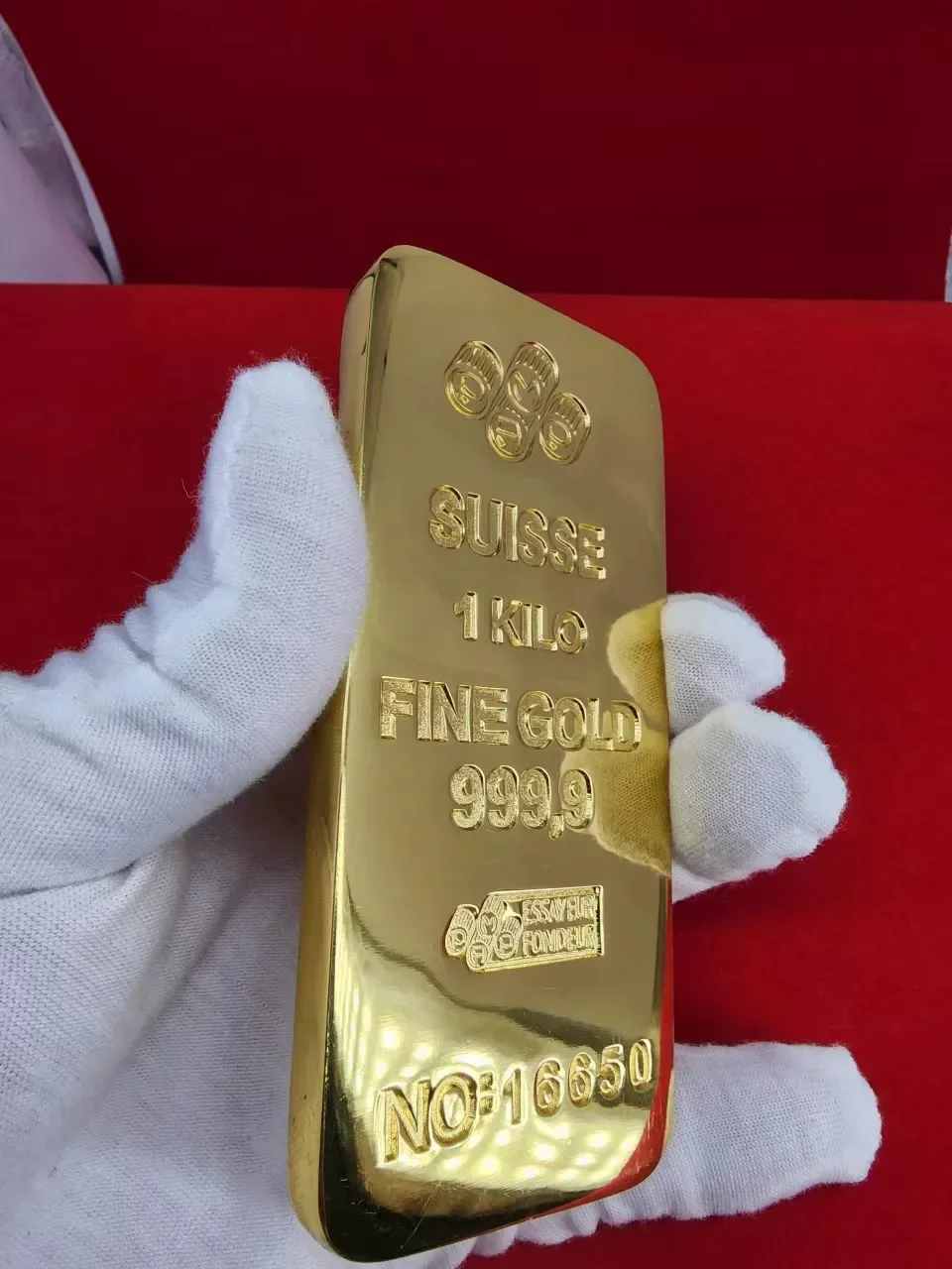 スイス製 1キロ 金塊 純度999 ゴールド　バー 1:1 コピースイス 1 キロ/1000 グラム 24 k ゴールドバー地金レプリカ