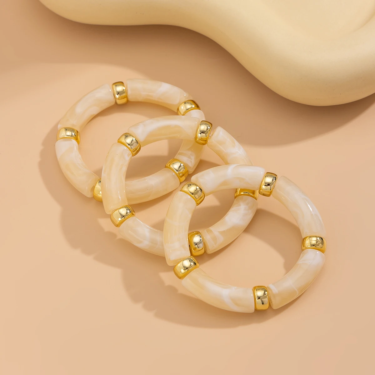 SHIXIN Böhmisches buntes Acryl-Bambus-Röhrenperlen-Armreif-Set für Frauen, mehrschichtiges, elastisches Seil-Kettenarmband zur Hand – Detail 7