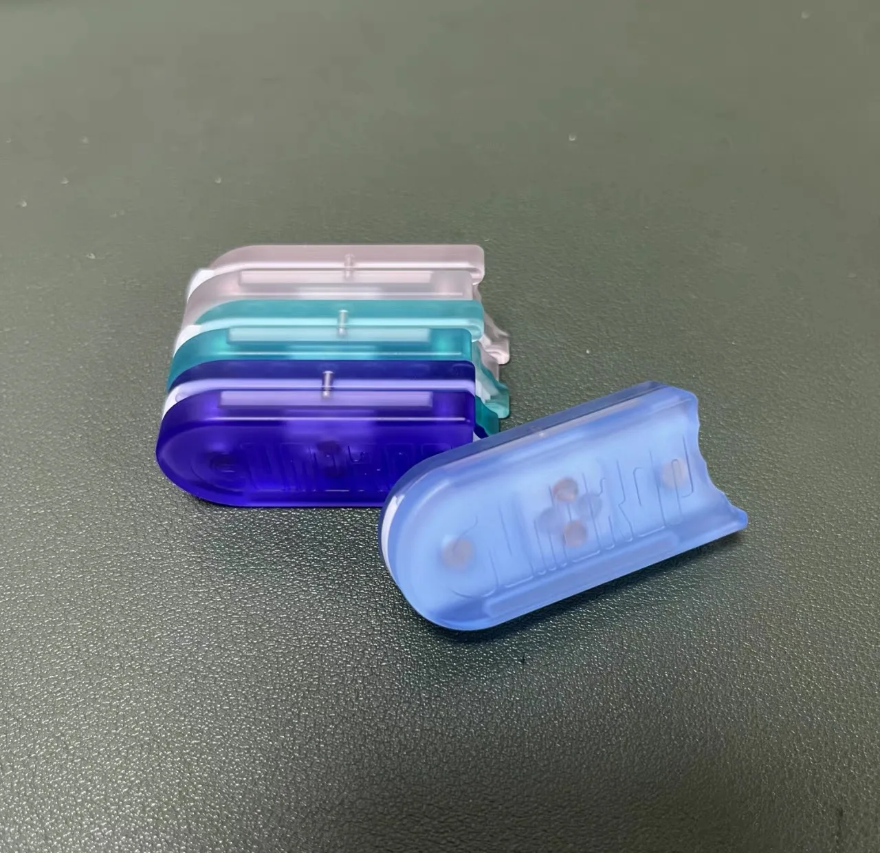 Mackie Gum Fidget Slider EDC Fidget Toys 성인용 안티 스트레스 손가락 끝 자이로 스코프 EDC 푸시 플레이트 사무실 스트레스 릴리프 ADHD 장난감