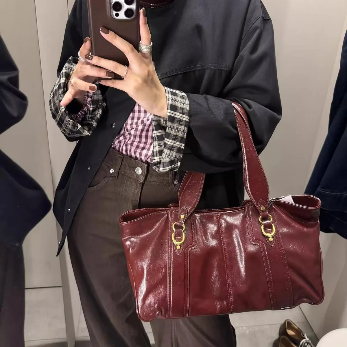 2025 Autumn New Retro Fashion Glossy PU Square Shoulder Bags Solid Hasp High Quality Sense of Luxury Crossbody Bags for Women