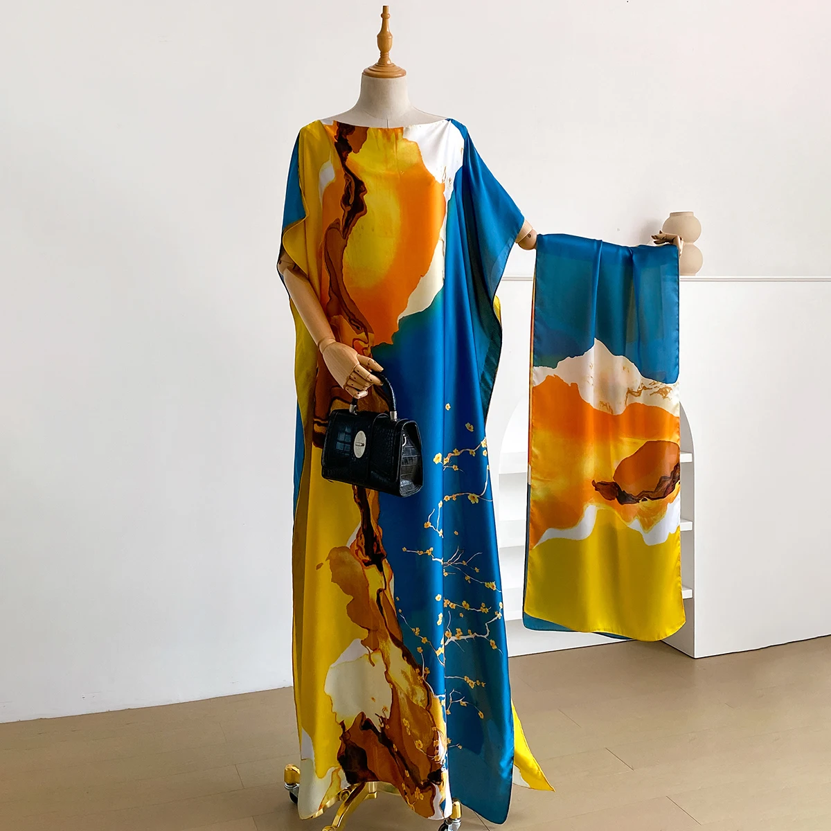 New 2025 Dubai Abaya For Women Summer Short Sleeve Cotton Dress Gold Stamping Loose Lady Maxi Islam African Dress With Big Scarf