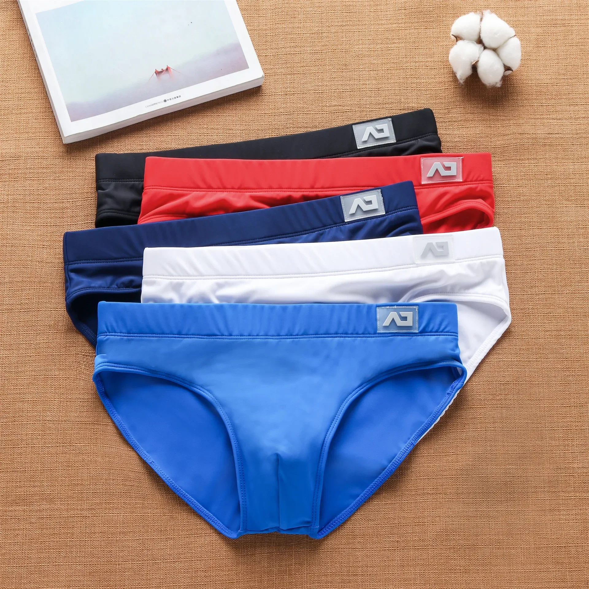 Men's elastic comfortable swimming trunks summer beach swim trunks 2