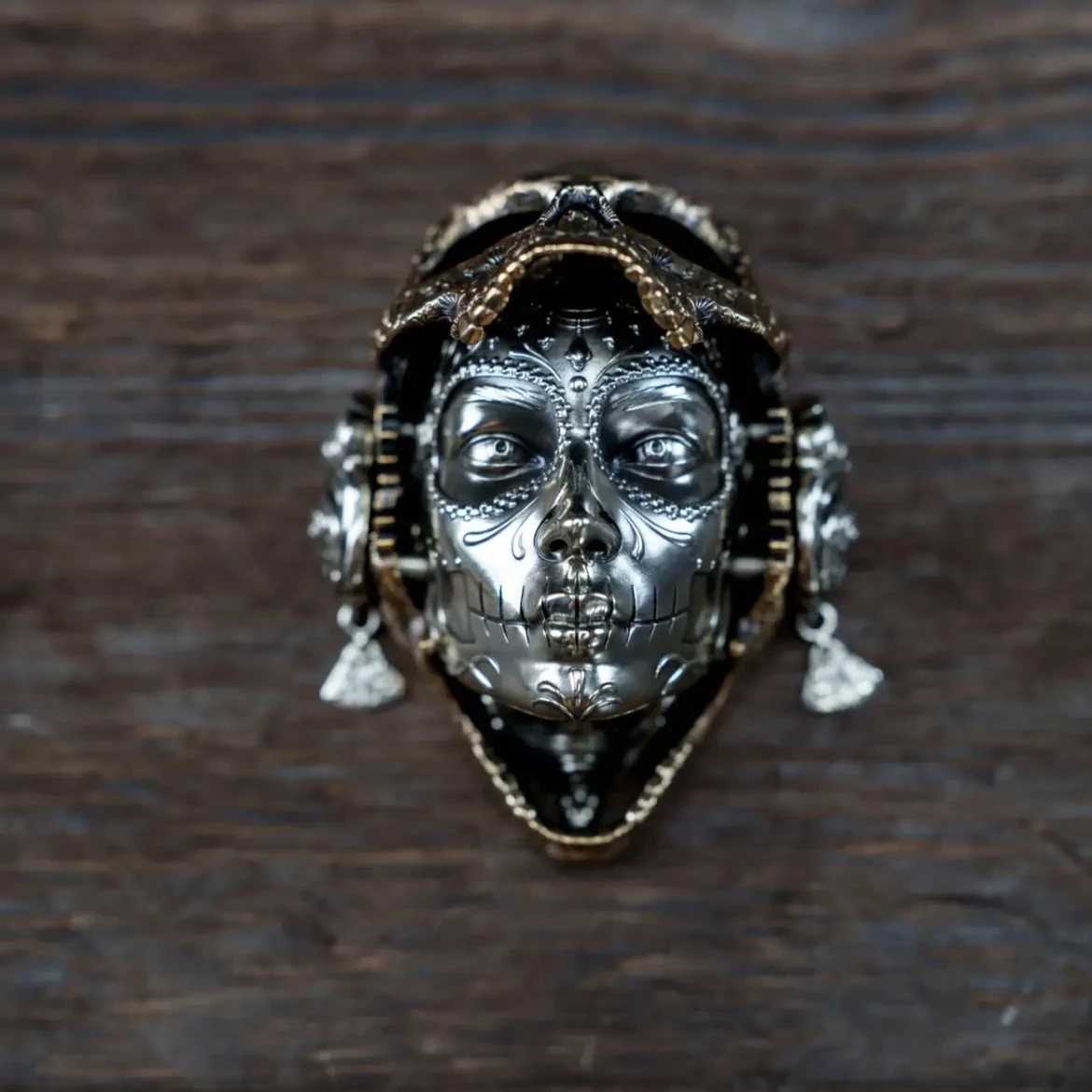 Enchanter マスク金属真鍮フィジェットスライダースピナー EDC