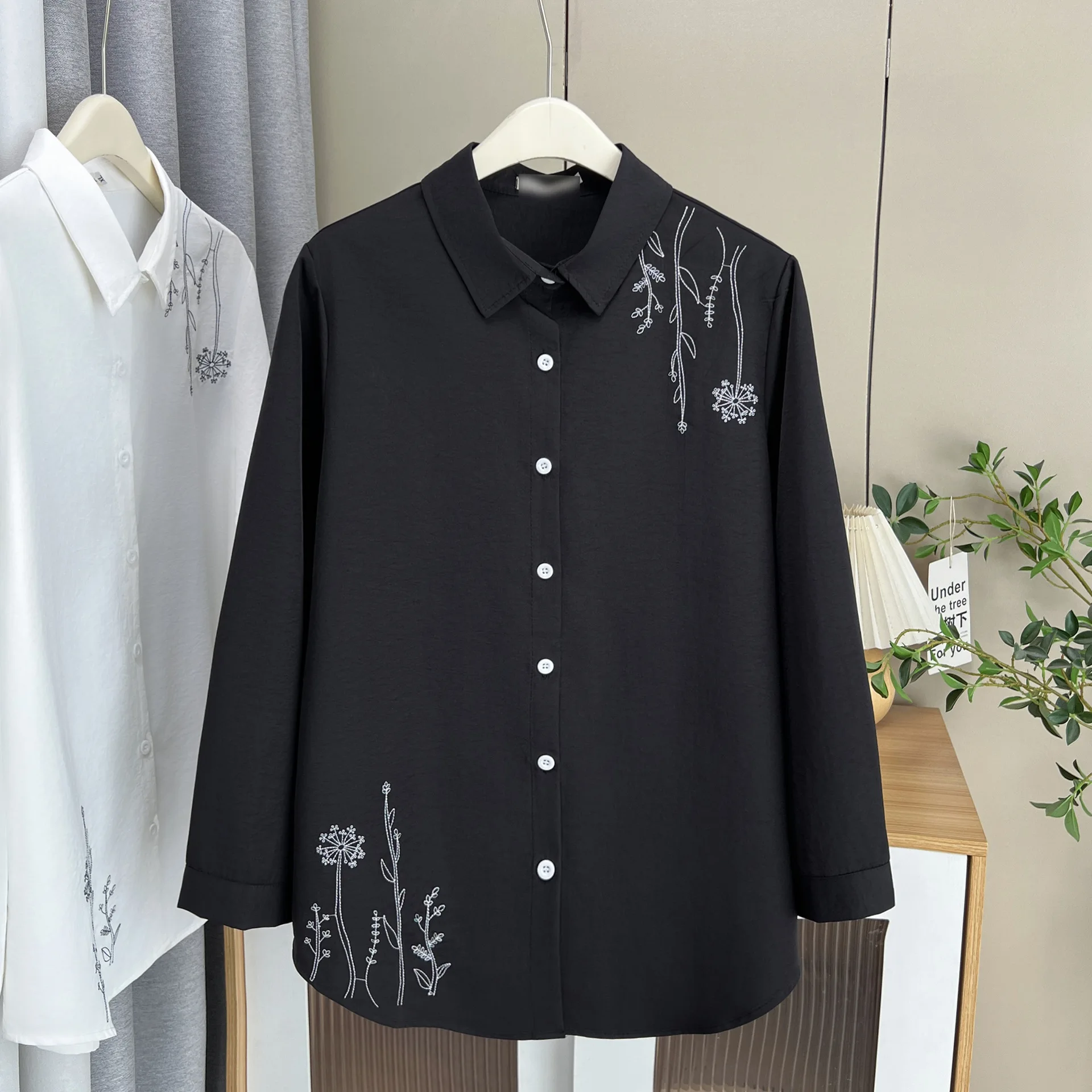 Fashion Plus Size Women's Blouses Autumn Artistic Style Embroidery medium-length Long Sleeve Shirt 8594