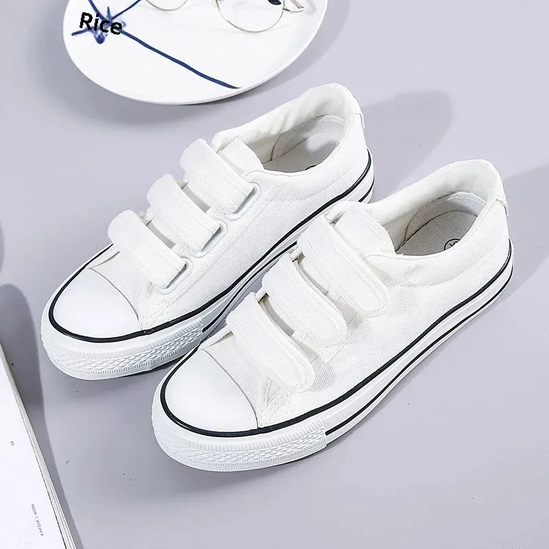 Magic Buckle (white)