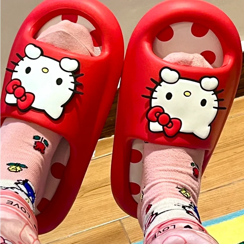 

Sanrio Hello Kitty Pvc Soft Slippers Kuromi Men and Women Summer Indoor Home Bathroom Non-slip Couples Wear Slippers Outside