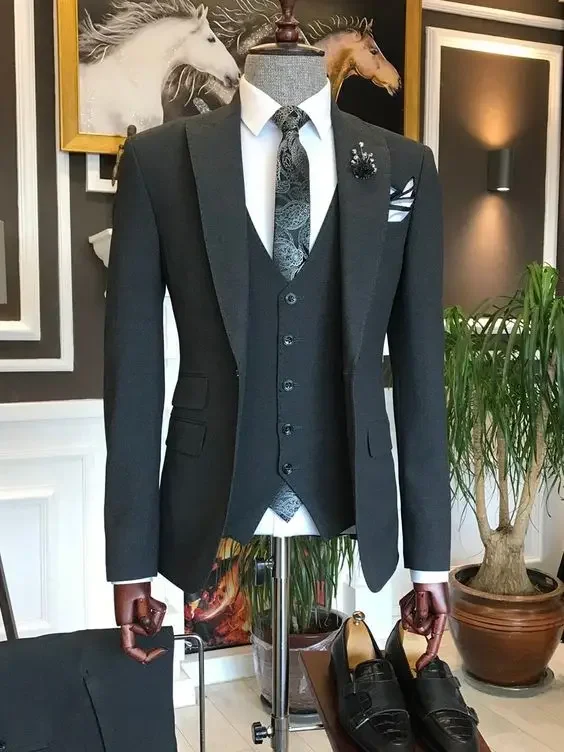Tailor Made Orange Stylish Slim Fit Men Suits Business Peaked Lapel 3 Pieces (Jacket+Vest+Pant) Formal Wedding Tuxedos Suits