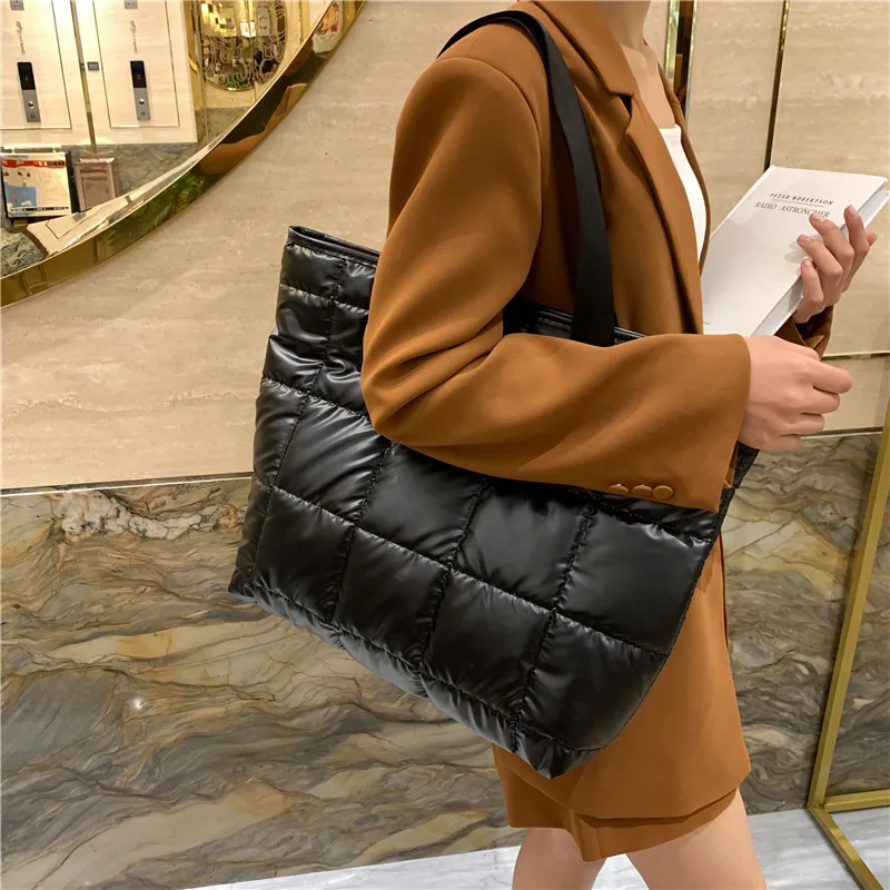

Tote Shoulder Bag For University Students Aesthetic Luxury Large Capacity Korean Style Handbag Black Square Quilted Bags Puffer