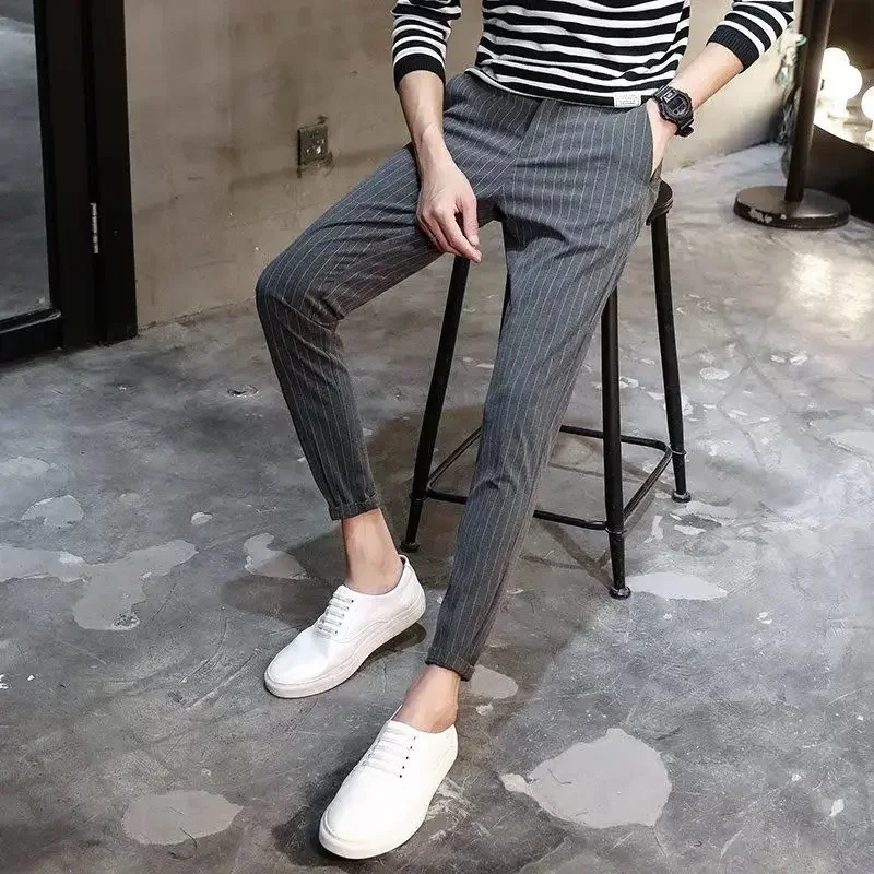 Trajes de hombre grises Pantalones rectos a rayas para hombre Ropa elegante Oferta Spandex Verano 2024 Novedad en vestido Diseñador Lujo Arriba