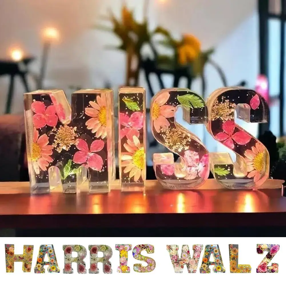 Description Picture 3 of itemFloral Letter Night Light Alphabet Letter LED Lights Luminous Number Lamp Decorative Resin Lamp With Initial Letter & Dry Flower