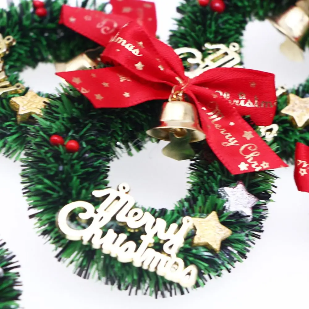 Plastic Christmas Wreath Green Red Miniature Scene Decor
