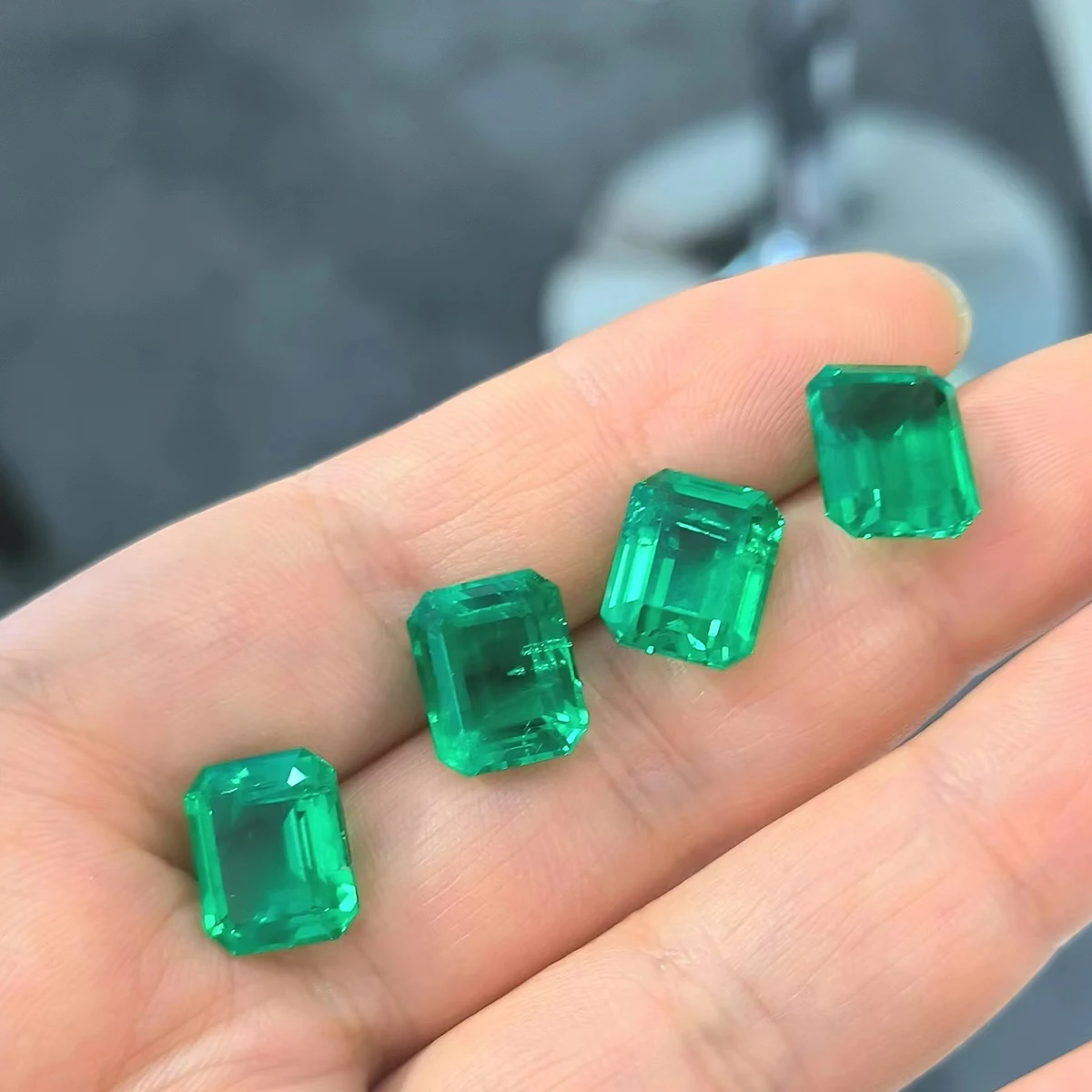 Emerald Cut Lab Grown Columbia Emerald 3mm-12mm Hand Cutting Green Color Gemstones For Jewelry Setting