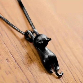 Cute Cat Pendant Necklace – Black/White Y2K Animal Jewelry