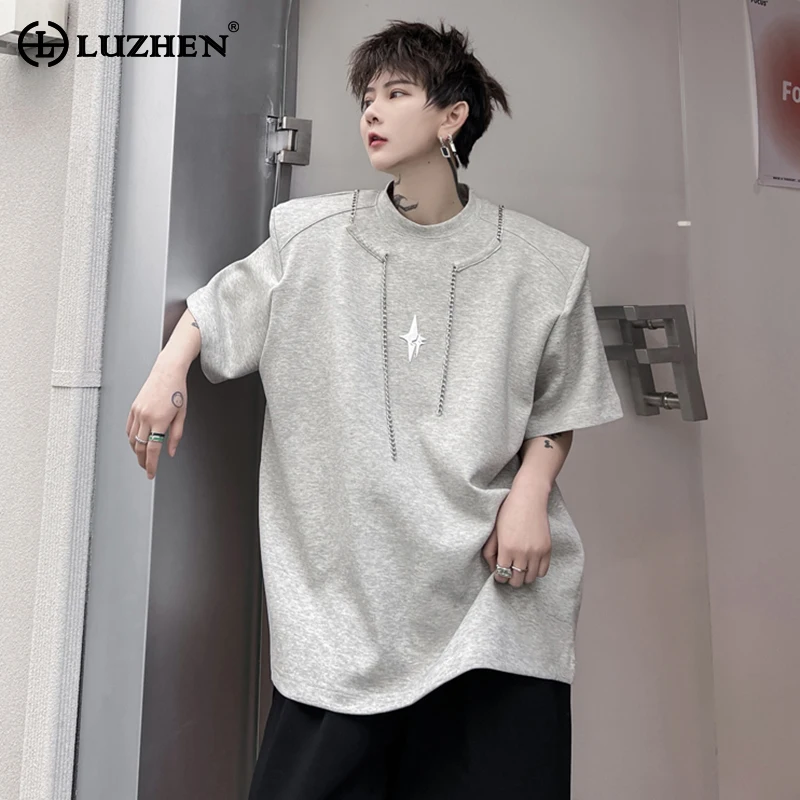 

Летняя однотонная дизайнерская футболка LUZHEN с коротким рукавом и металлической цепочкой, модные корейские мужские личные уличные Топы LZ2165