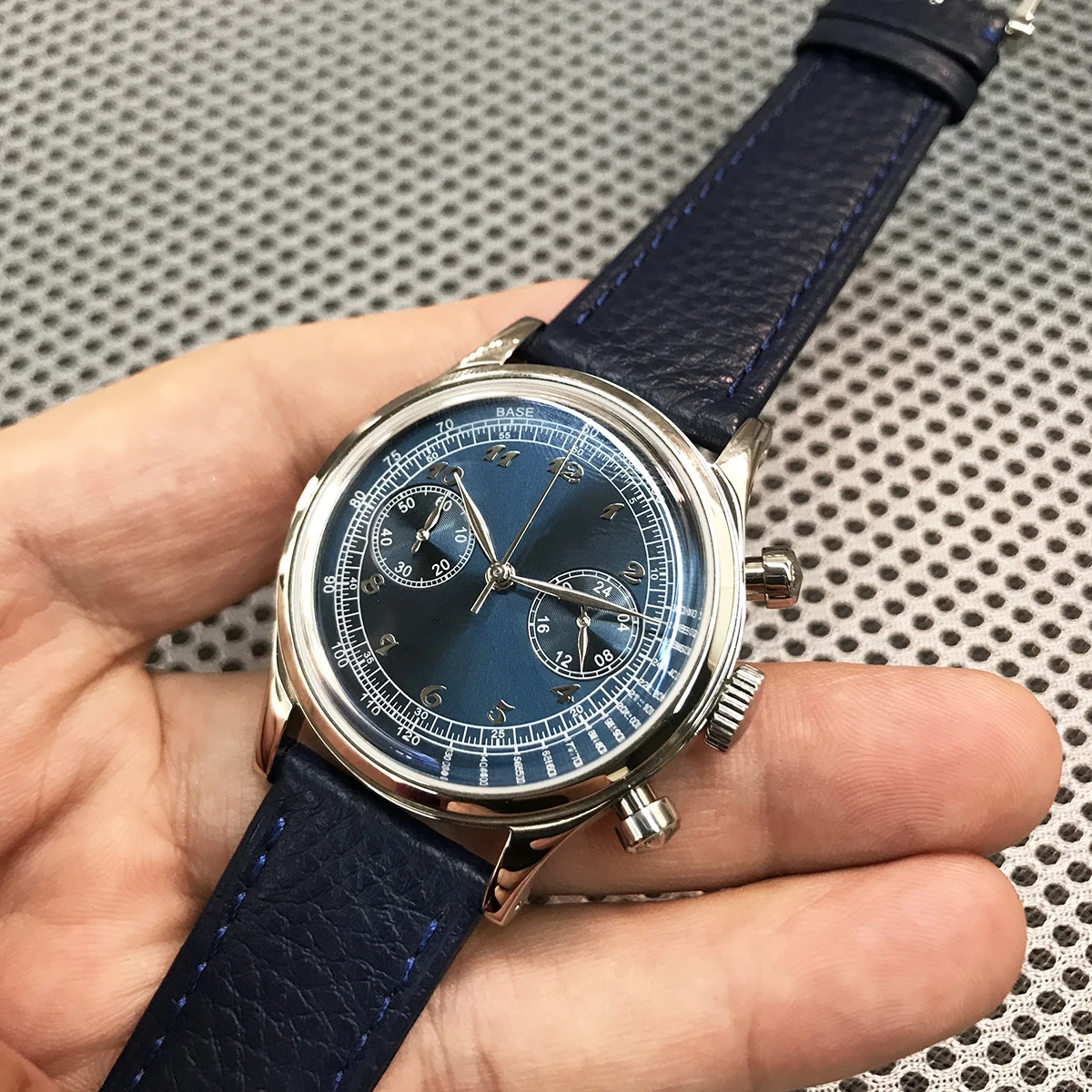 WR  Hruodland Fashion Quartz Chronograph Mens Watches VK64 Sapphire