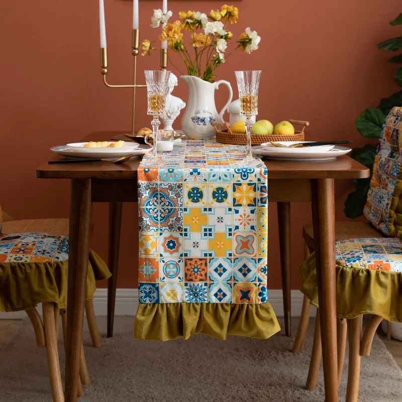 

Retro Vintage Bohemian Table Runner with Ruffled Edge Luxury Table Cloth Cover Towel Flag Living Room Floral Coffee Table Decor