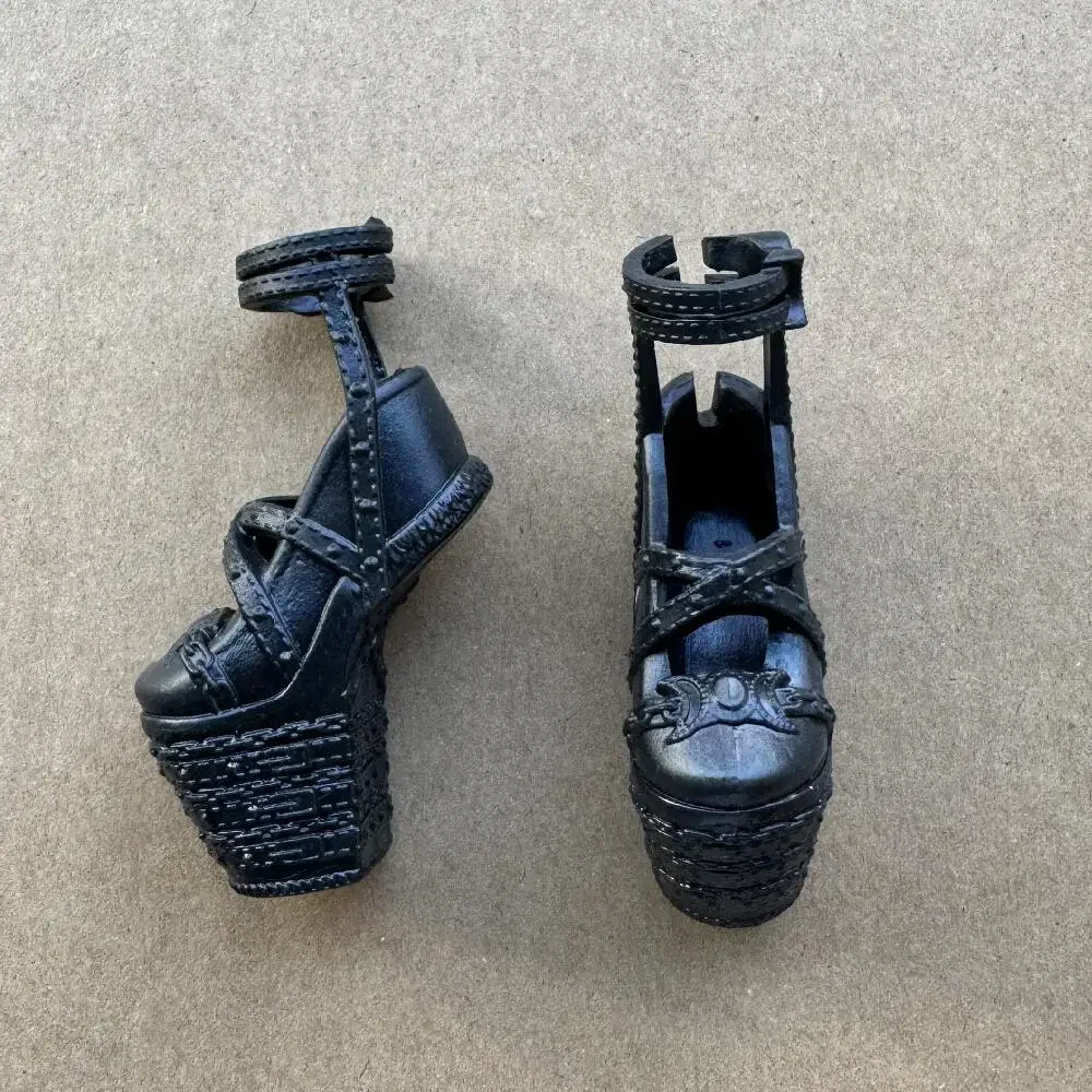 Monster Puppe Stiefel Sandalen Neuheit Puppe Dekore Persönlichkeit Puppe Dressing Zubehör Original Puppe Teile – Detail 3