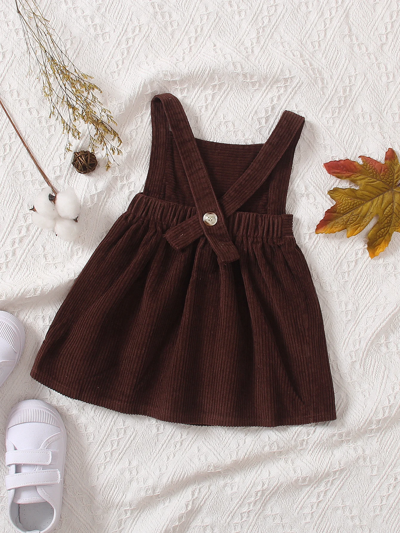 Spot Korean version of the Spring and Autumn Baby Children's Corduroy Dress 100-day-old Baby Girl Forest Literary Vest Skirt