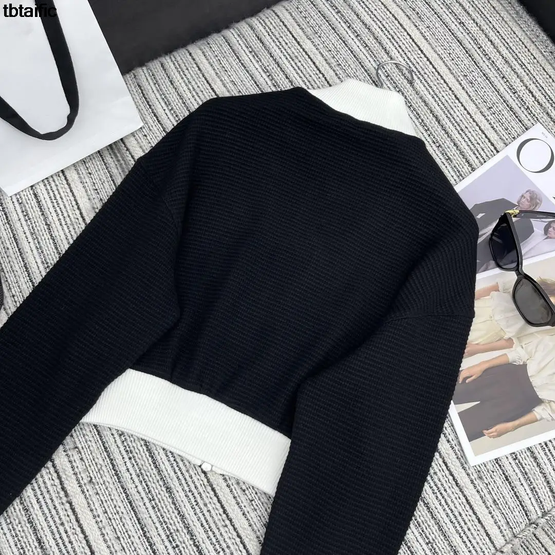 Рисунок 4 - Новый весенний костюм