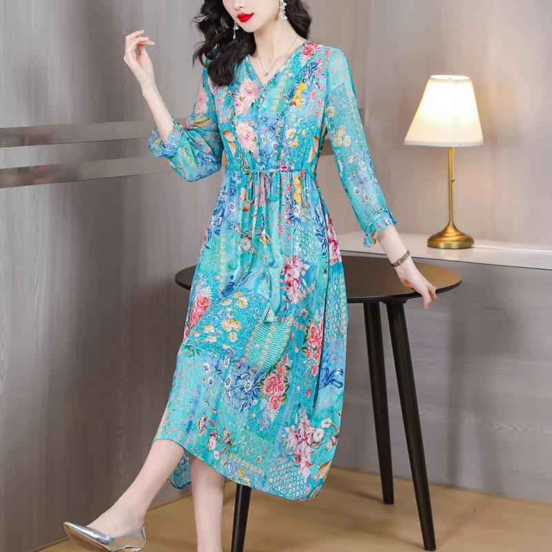 

2023 Summer New Heavyweight Silk V-Neck Short Sleeve Dress Large Women's Loose Large Slim Silk Flower Print Over Knee Skirt