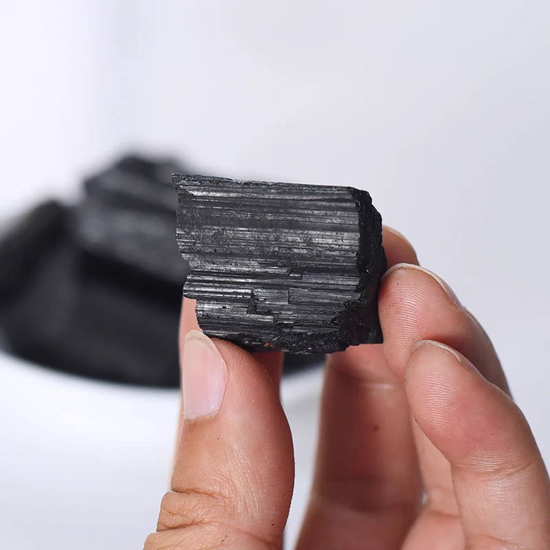 thumbnail image 1 of pieza de piedras preciosas naturales, cristales mixtos, piedra en bruto, piedra irregular, cristales curativos de Reiki, especímenes minerales, decoración del hogar, 1 of 5