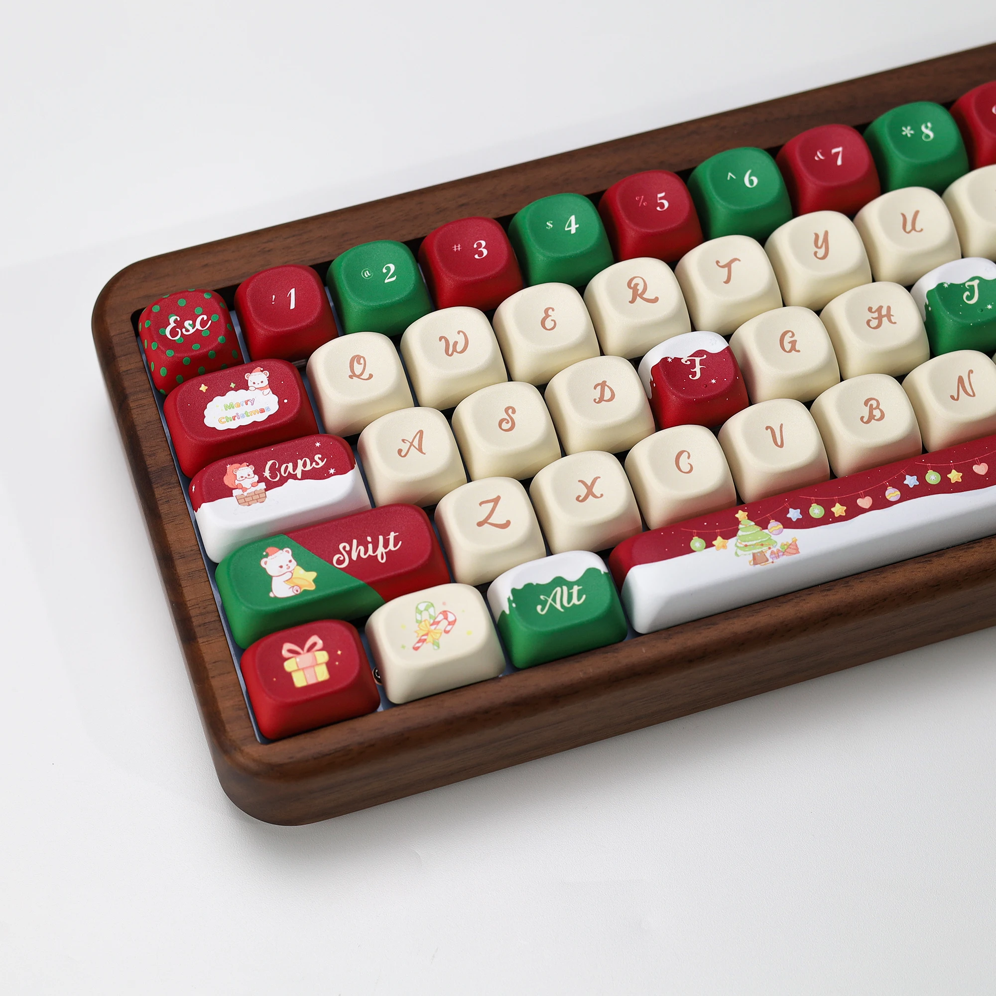 KBDiy Weihnachtsbären-Tastenkappen, süßes Geschenk, PBT-KOA-Profil, Alice ISO-Tastenkappe für 60 mechanische Tastaturen, Gaming, individuelles DIY, 133-Tasten/Set – Detail 11