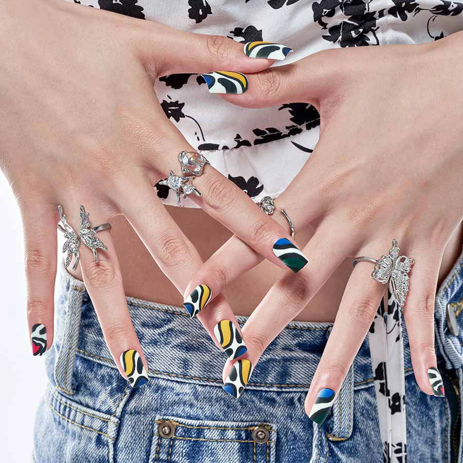 

24pcs Cartoon Halloween Style Fake Nails Almond Medium Reusable Artificial False Nails Full Cover Nail Tips With Tools