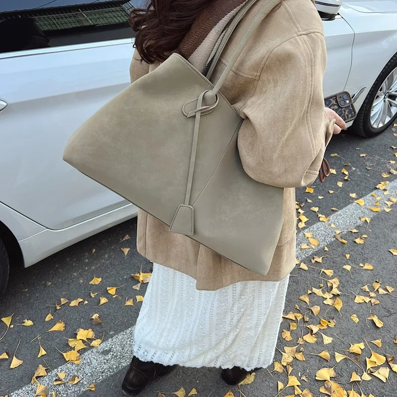 Faux Suede Shoulder Bag Trendy Hobo Handbag Luxury Underarm Bag Fashion Top Handle Bag for Women Work Shopping Travel