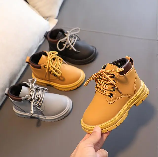 

New Brand 2023 Kids Boots Fashion Toddler Baby Soft Flat Short Boots Non-Slip Rubber Sneakers Boys Girls Children Chelsea Boot