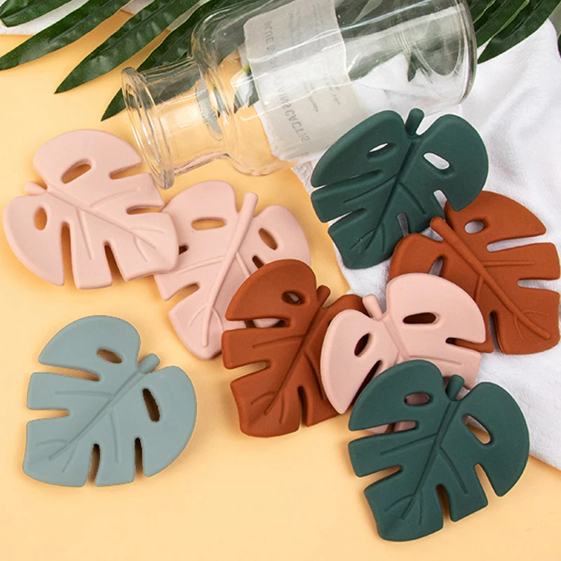 1Pc Baby Silicone Massaggiagengive Cartoon Leaf Bpa Free Cute Leaf Food Grade Silicone Ciondolo Dentizione Sonaglio Per Bambino Masticare Giocattolo M