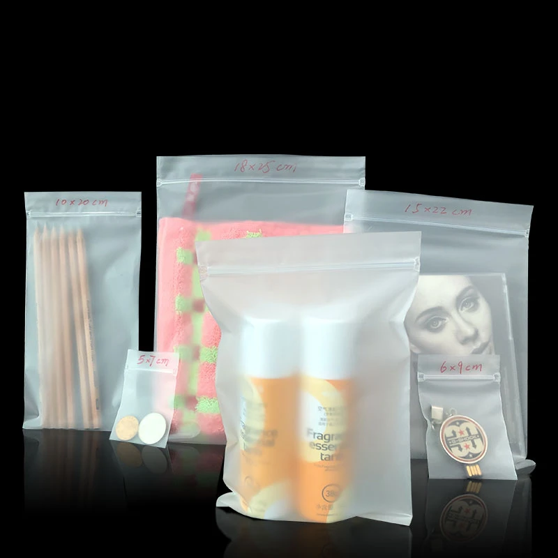 

Матовый самозапечатывающийся мешок CPE, утолщенный полупрозрачный вытягивающий мешок 0,16 мм для одежды, пылезащитный пластиковый упаковочный пакет на молнии