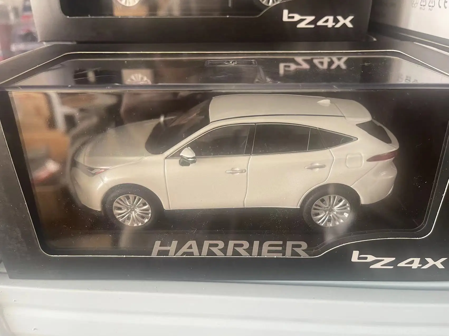 ミニカー Toyota HARRIER 3.0 FOUR G Package Hi-Story Brand 1:43 Car Model HARRIER 3.0 FOUR G Package