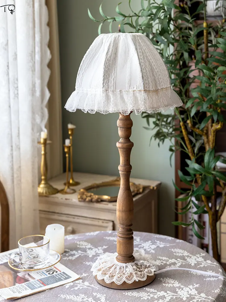 アメリカンカントリーウォームロマンチックな無垢材のテーブルランプ