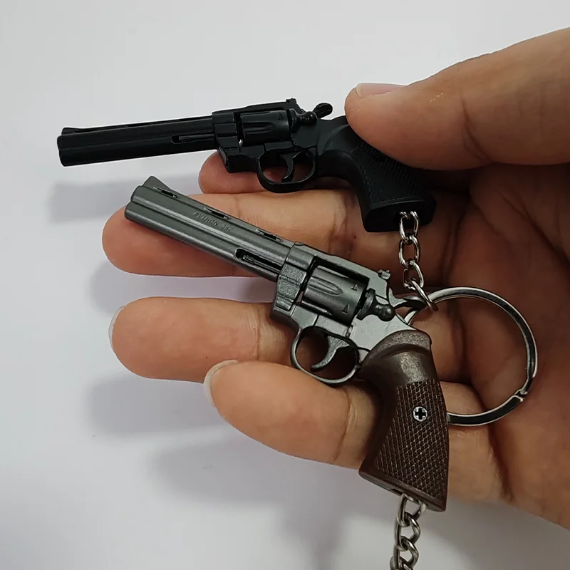 Pistol gun Keyring in solid metal - bbgunsuk.co.uk