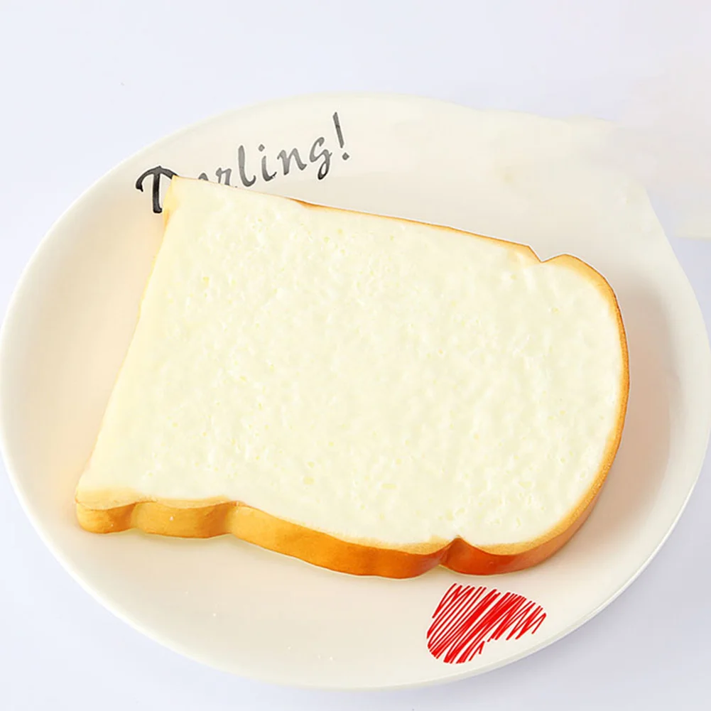 

Easy to Clean PU Material Artificial Bread Model Realistic Simulation Food Props for Window Display Cake Shop Decor