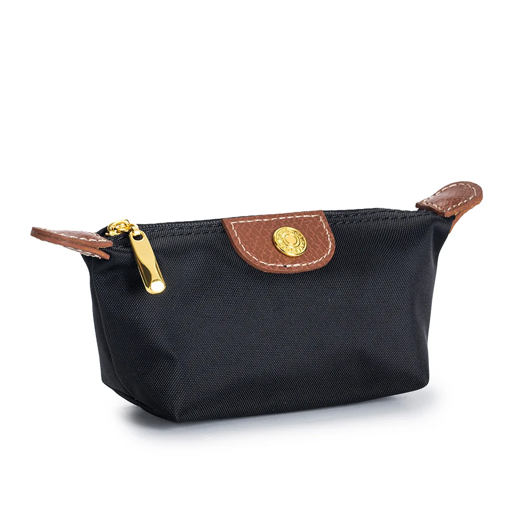 Compact Chic Dumpling Bag: Stylish Lipstick & Earphone Pouch
