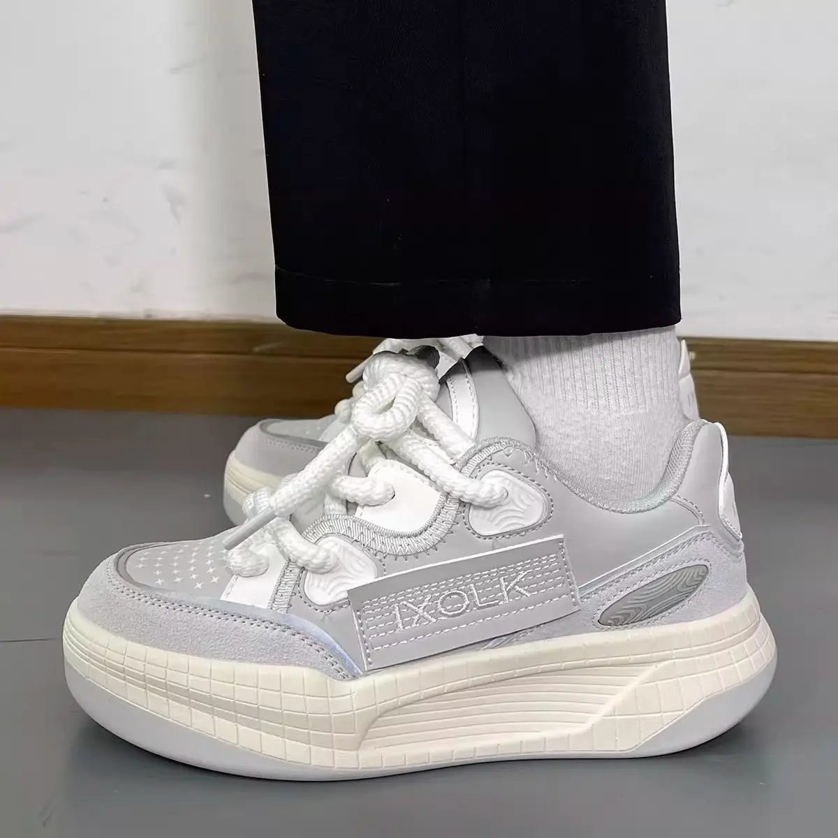 

Shoes For Women's Designer Sneakers 2023 Spring Summer Fashion Men Skateboard Casual Tenis Woman Street Style Breathable Shoes