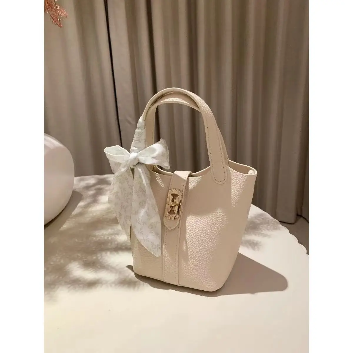 

Летняя Новинка 2023, высокотекстурный кошелек для девушек Chio2nd Boston Fashion, сумка-мешок через плечо, сумка-Кроссбоди, сумка-конверт (отправить шелковый шарф)