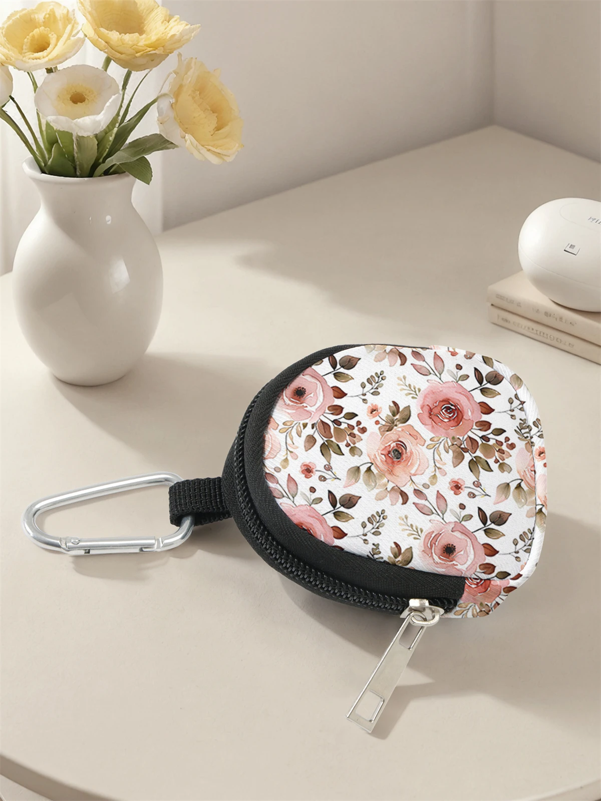 Flower pattern printed mini wallet, lightweight zipper change bag with hook clip, headphone key bag, suitable for men and women