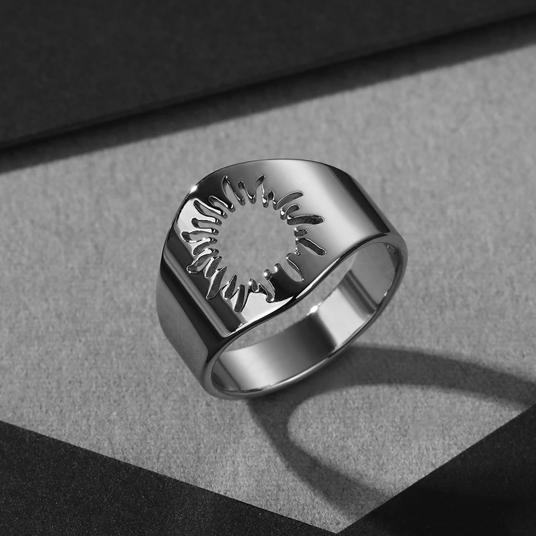 Kinitial April Stainless Steel Sun Signet Ring Sunflower Ring Round Signet Ladies Simple Ring