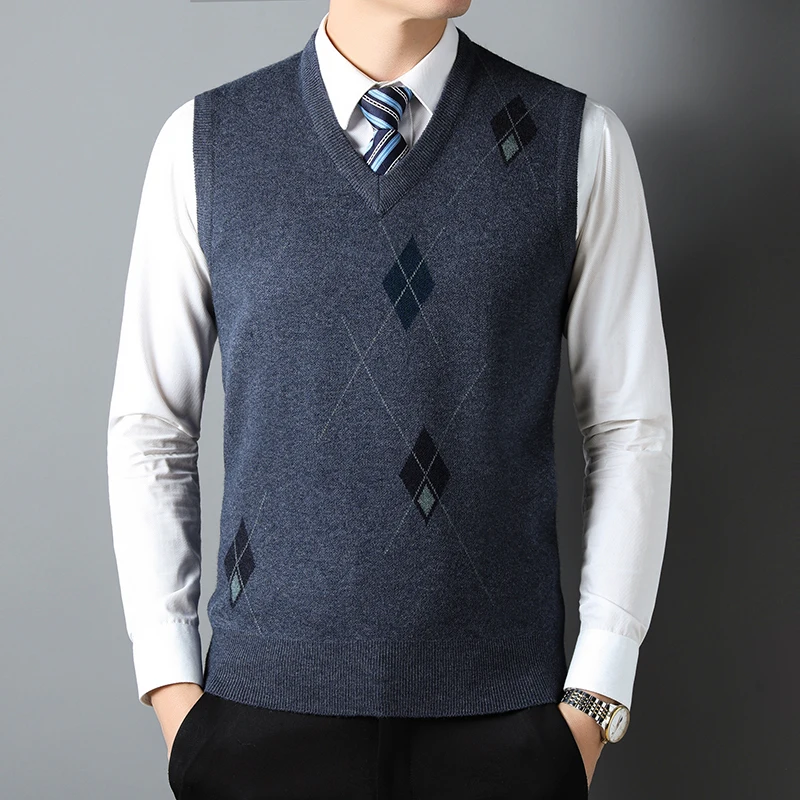 Advanced luxury fashion V-neck men's knitted sleeveless vest sweater Autumn Winter geometric embroidery business casual camisole