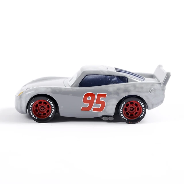 Disney Pixar Lightning The King McQueen 1:55 Diecast Metal Alloy Series Model Car Toys For Boys Children's Christmas Gift 3