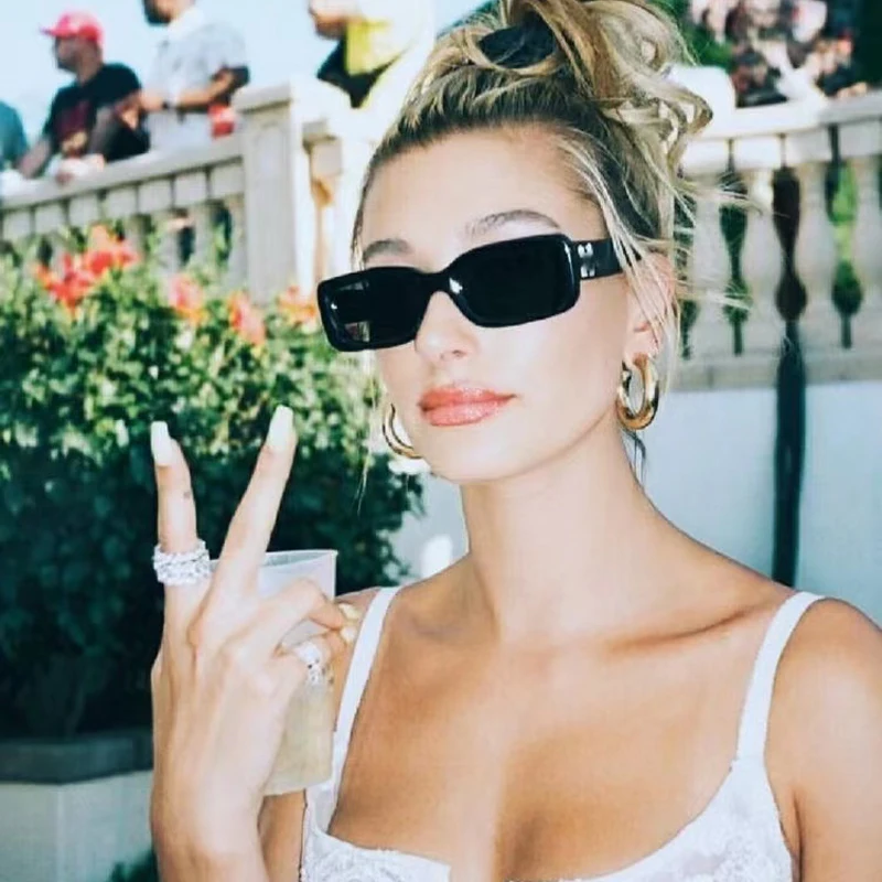 Women&rsquo;s Hip-hop Square Sunglasses Men Hole Design White Sun Glasses Blue Ladies Vintage Shados Eyewear UV Protection Polarized Sunglasses Vintage Sunglasses