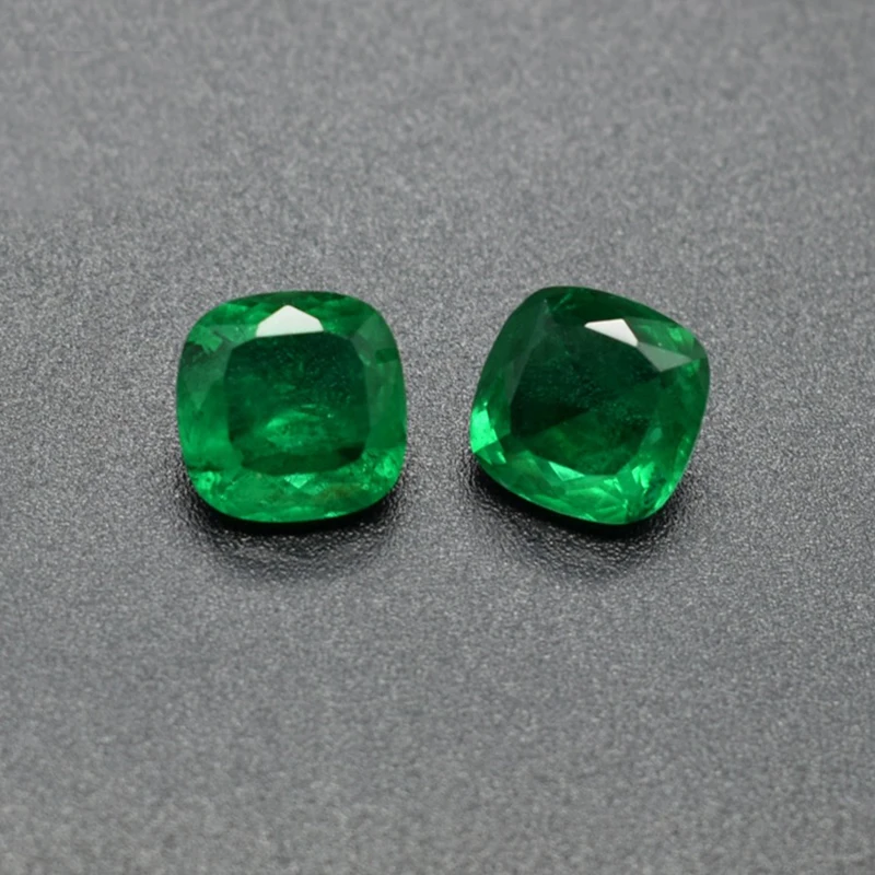 Synthetic Colombian Emeralds Loose Gemstone Cushion Cut With Inclusions