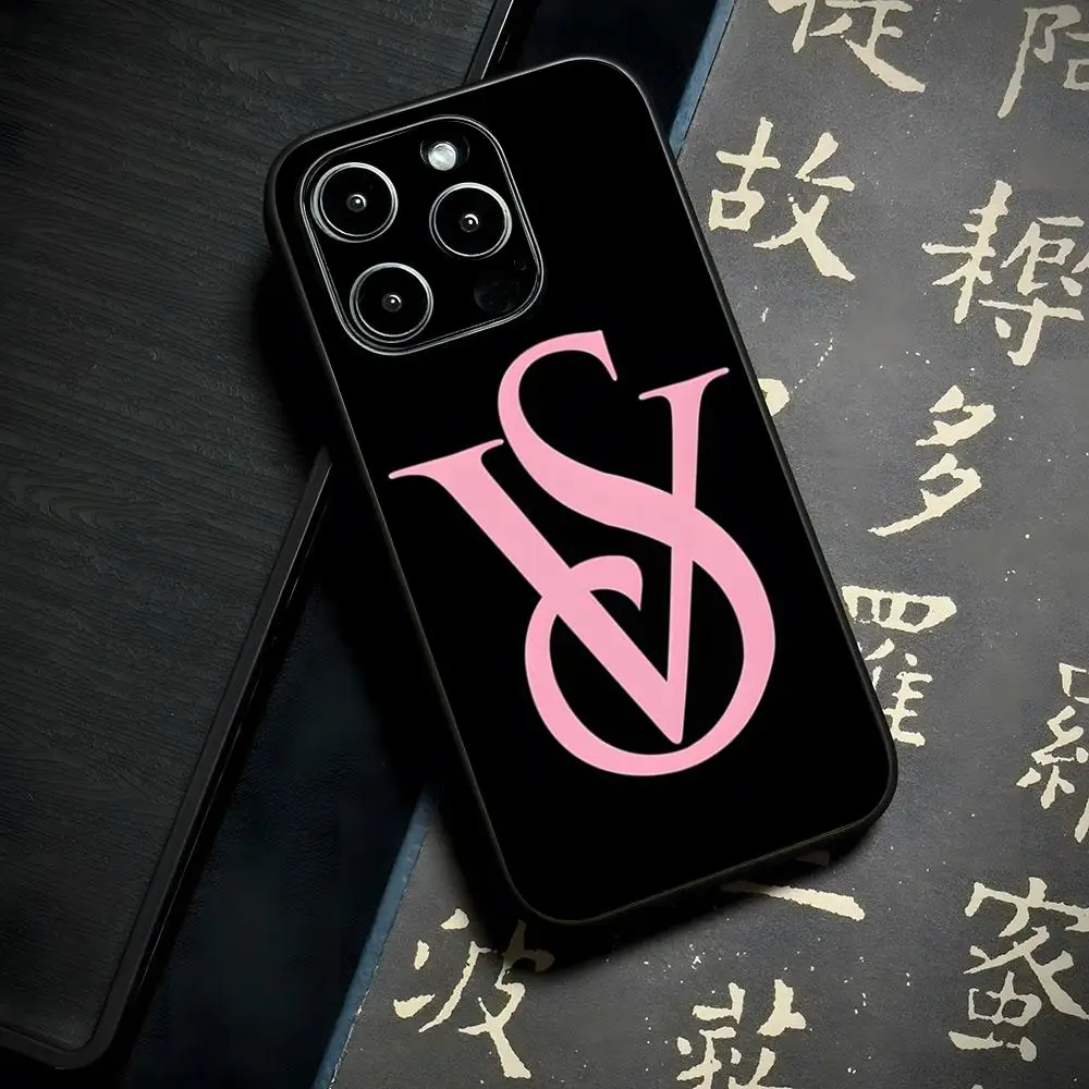 

Модный Роскошный брендовый чехол p-PinkES для телефона iphone 15 12 14 se 2024 2022 pro max 11 13 xr x xs mini plus, популярный дизайн с аниме conce