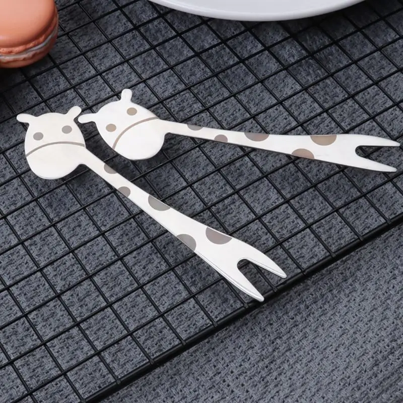 Stainless Steel 2 Tines Giraffe Fork Dessert Cake Fruit Salad Cutlery Flatware Love Heart Handle Convenient Home
