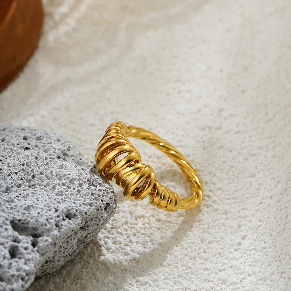 2025 Stainless Steel PVD Hollow Multilayer Metal Dome Chunky Rings for Women Polished 18K Gold Plated Waterproof Jewelry Bijoux