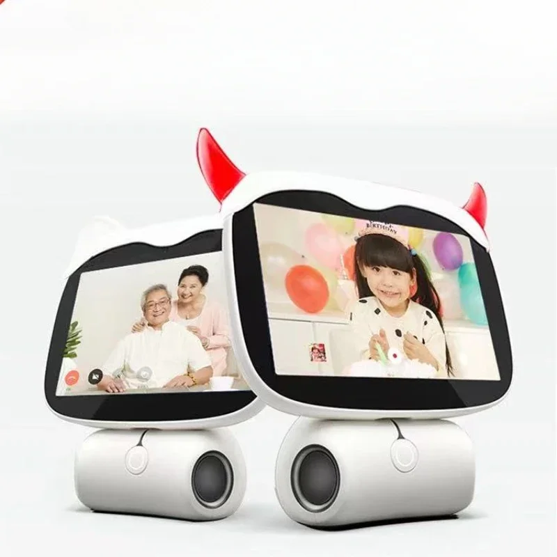 

Intelligent remote and real-time monitoring video entertainment education robot for elderly and children at home